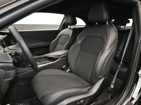 Used 2025 Dodge Charger R/T w/ Quick Order Package 25M R/T image 11