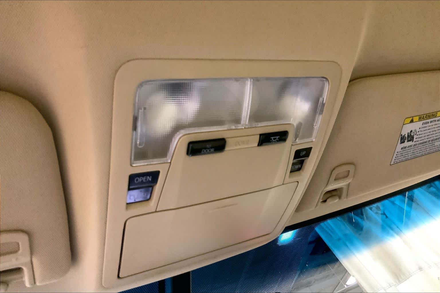 Used 2015 Toyota Avalon XLE Touring FWD image 71