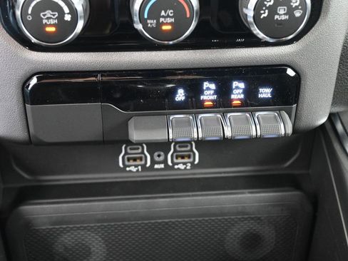 New 2026 RAM 1500 Lone Star AWD/4WD image 32