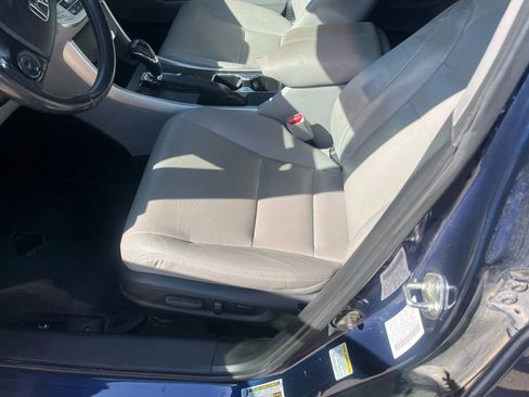 Used 2013 Honda Accord EX-L image 9