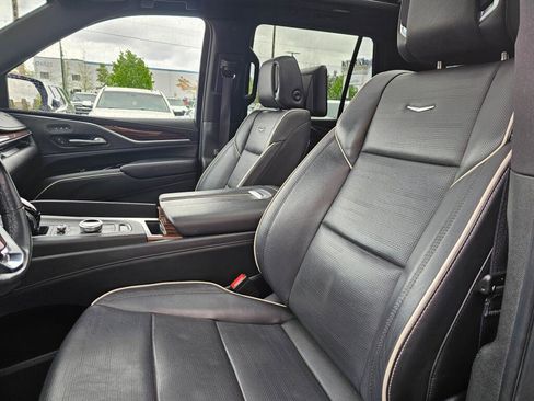 Used 2021 Cadillac Escalade Premium Luxury w/ LPO, Floor Liner Package AWD/4WD image 29