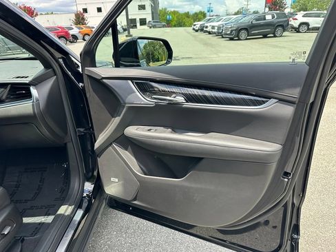 Used 2022 Cadillac XT6 Premium Luxury AWD/4WD image 20