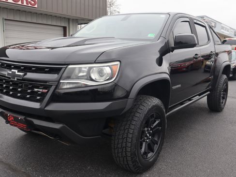 Used 2018 Chevrolet Colorado ZR2 w/ ZR2 Midnight Special Edition image 21