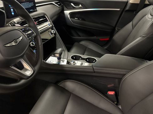 New 2026 Genesis G70 2.5T RWD image 10