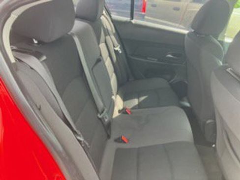 Used 2016 Chevrolet Cruze LT image 9