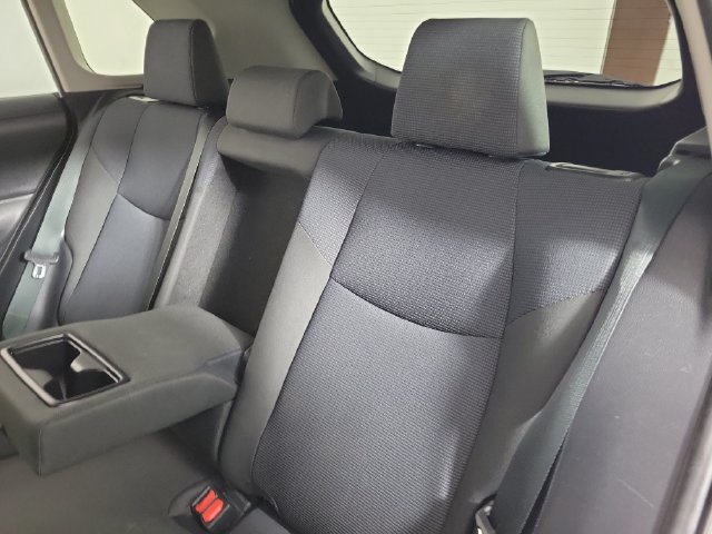 Used 2025 Toyota RAV4 LE AWD/4WD image 13