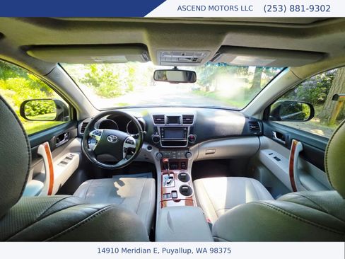 Used 2013 Toyota Highlander Limited FWD image 14