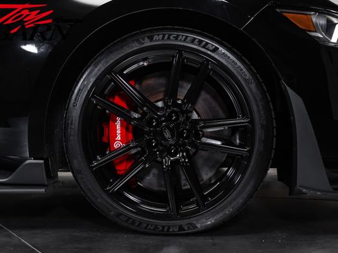 Used 2021 Ford Mustang Shelby GT500 w/ Technology Package RWD image 15