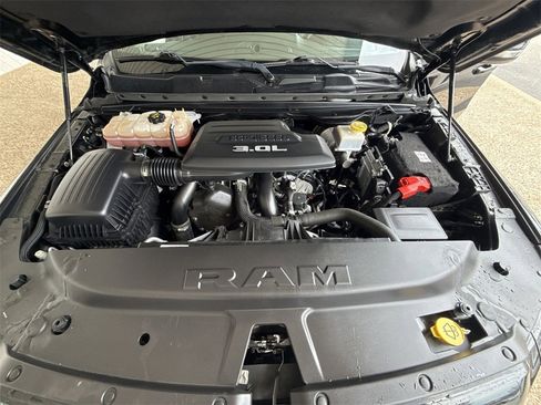 Used 2022 RAM 1500 Laramie image 27