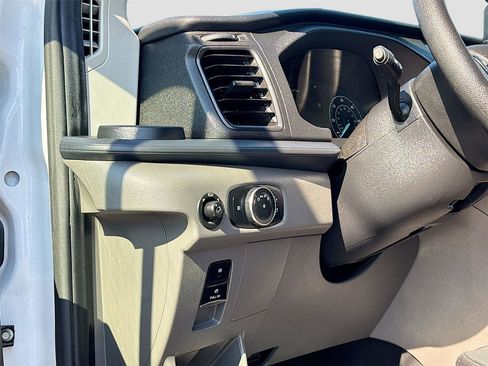 Used 2023 Ford Transit 350 XLT image 10