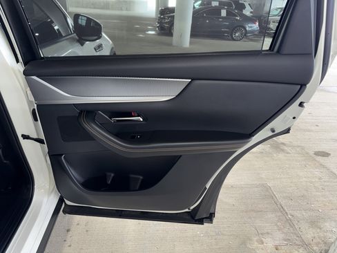 Used 2024 MAZDA CX-90 Plug-In Hybrid w/ Premium Plus image 11