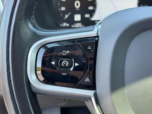 Used 2020 Volvo XC90 T6 Momentum w/ Protection Package AWD/4WD image 19