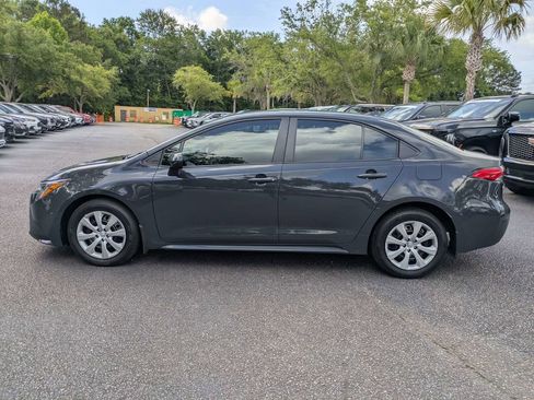 Used 2026 Toyota Corolla LE FWD image 6