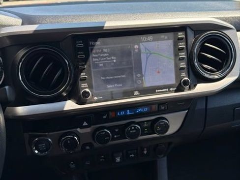 Used 2023 Toyota Tacoma Limited AWD/4WD image 13