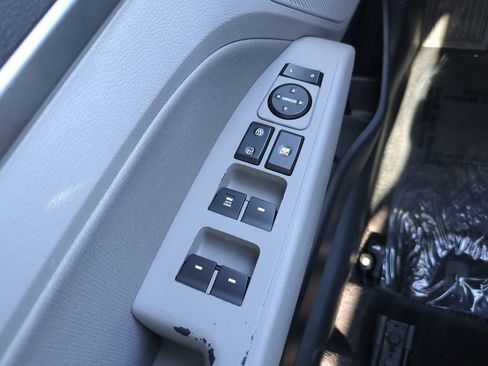 Used 2018 Hyundai Elantra SEL FWD image 16