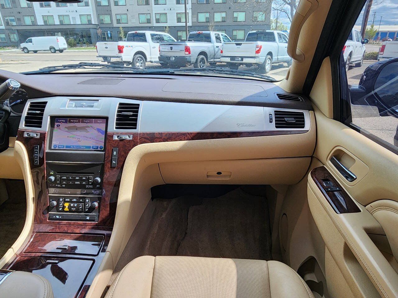 Used 2013 Cadillac Escalade Premium AWD/4WD image 18