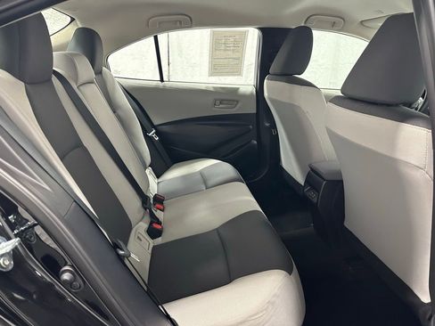 Used 2025 Toyota Corolla LE w/ LE Premium Package image 52