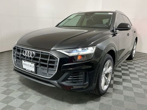 Used 2022 Audi Q8 Premium AWD/4WD image 2