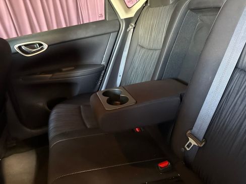 Used 2019 Nissan Sentra SV w/ Special Edition Package FWD image 19