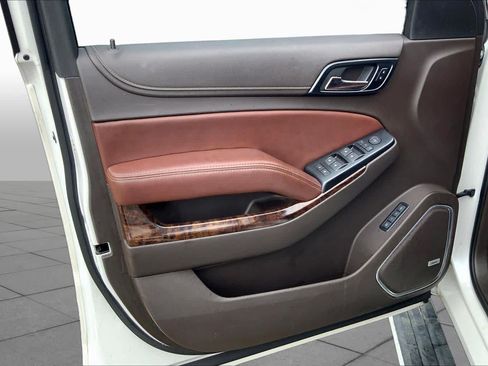 Used 2017 Chevrolet Suburban Premier RWD image 22