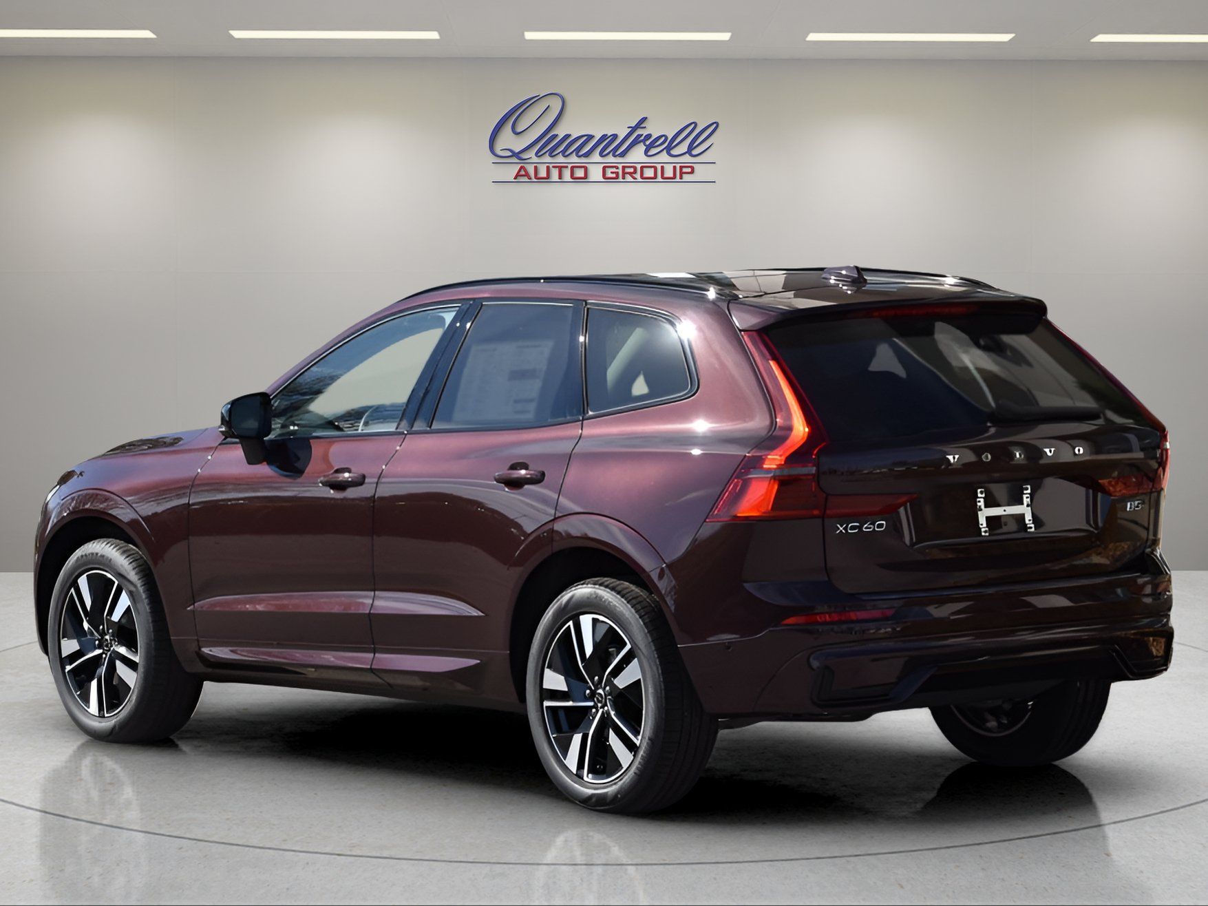Certified 2026 Volvo XC60 B5 Plus w/ Protection Package Premier AWD/4WD image 6