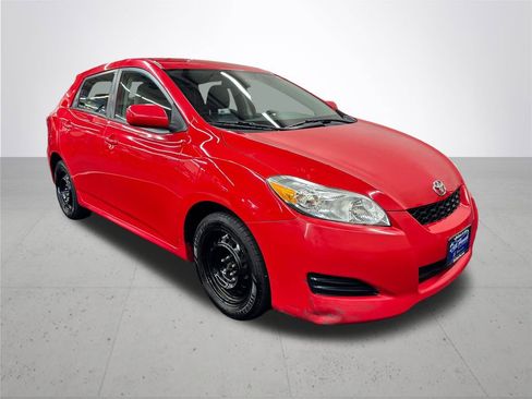 Used 2011 Toyota Matrix image 9