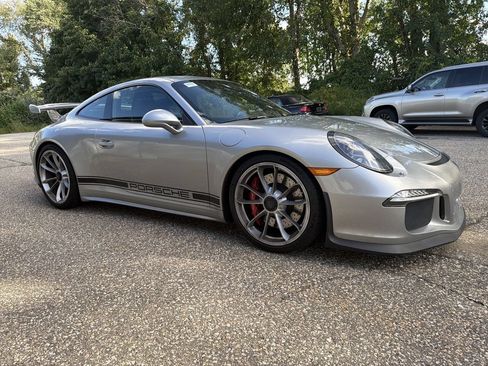 Used 2015 Porsche 911 GT3 RWD image 4