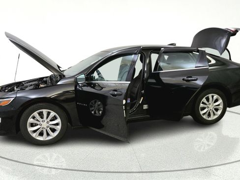 Used 2020 Chevrolet Malibu LT FWD image 11