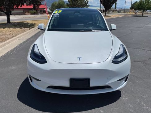 Used 2023 Tesla Model Y Long Range AWD/4WD image 2