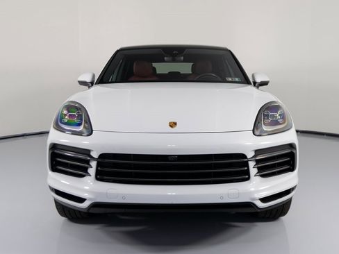 Certified 2023 Porsche Cayenne Platinum Edition image 13