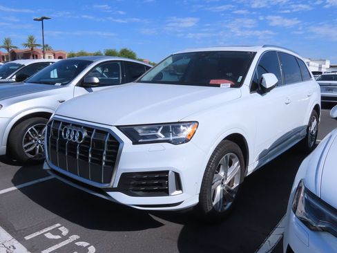 Used 2021 Audi Q7 3.0T Premium Plus AWD/4WD image 2