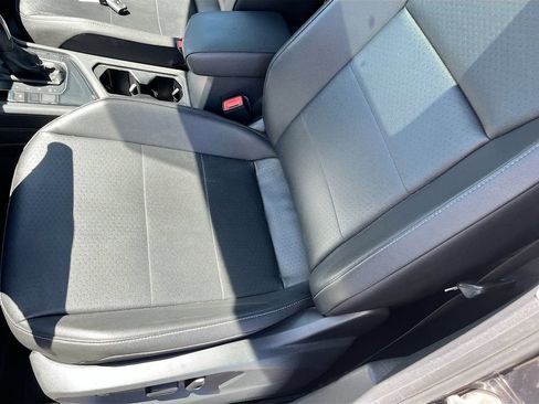 Used 2020 Volkswagen Tiguan SE FWD image 19