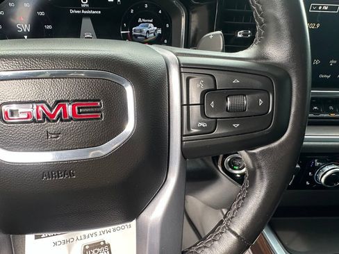 Used 2022 GMC Sierra 1500 SLT w/ SLT Premium Package AWD/4WD image 17