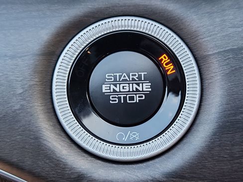 New 2025 Jeep Grand Cherokee Overland w/ Trailer Tow Package image 19