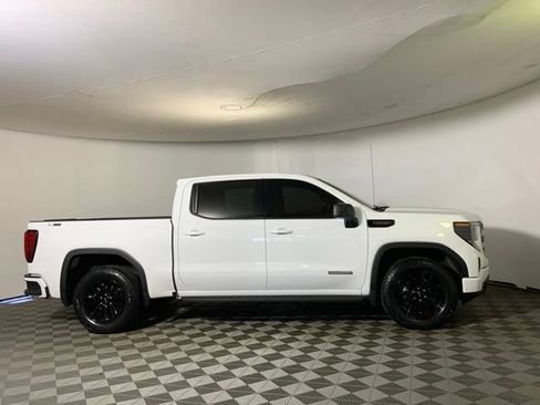 Used 2023 GMC Sierra 1500 Elevation w/ Preferred Package AWD/4WD image 4