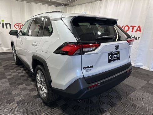 Used 2025 Toyota RAV4 XLE Premium image 6