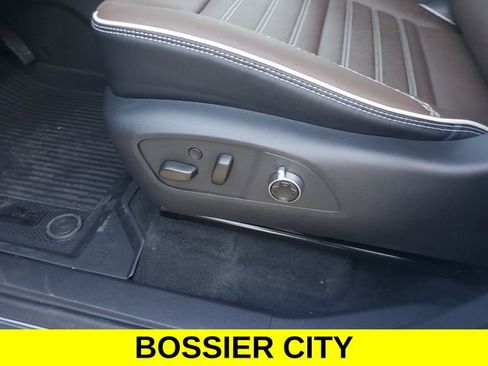 New 2026 GMC Acadia Denali Ultimate w/ LPO, Floor Liner Package image 12