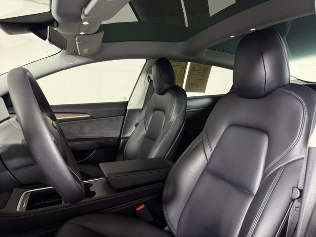Used 2022 Tesla Model 3 RWD image 5