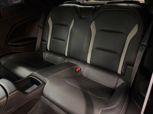Used 2019 Chevrolet Camaro SS RWD image 33