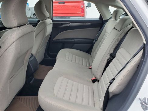 Used 2018 Ford Fusion S image 10