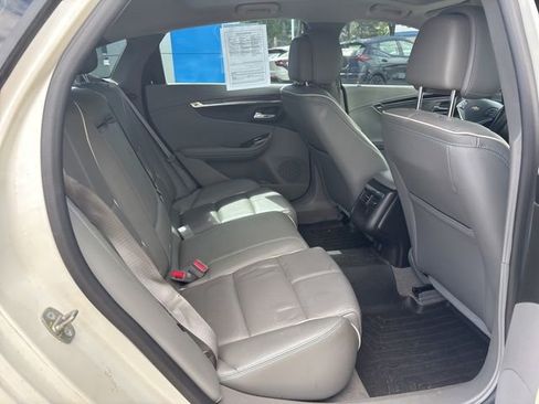 Used 2014 Chevrolet Impala LTZ FWD image 34