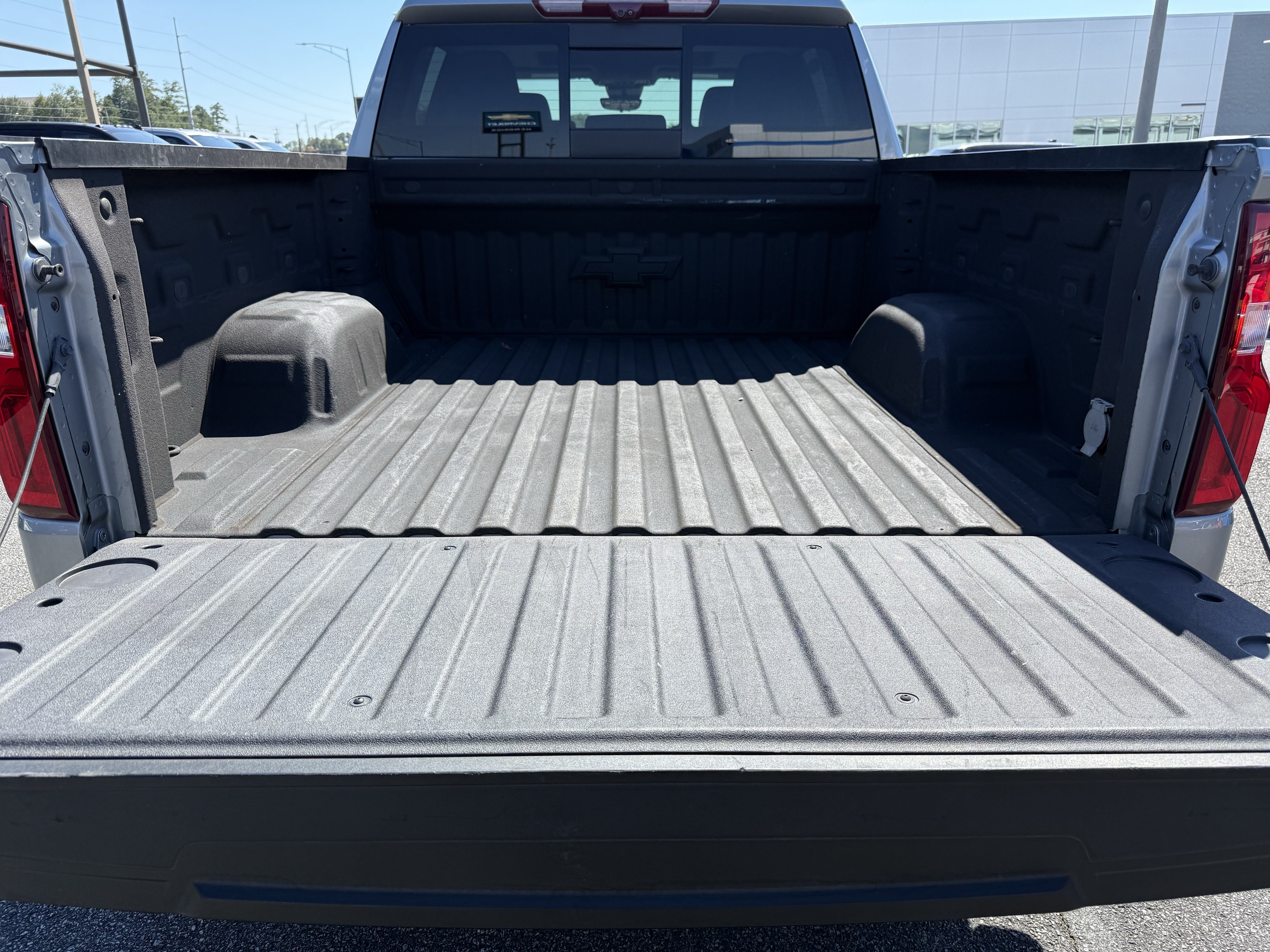 Used 2023 Chevrolet Silverado 1500 LTZ w/ Technology Package AWD/4WD image 33