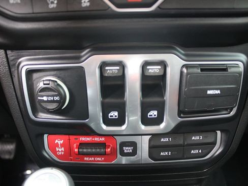Used 2019 Jeep Wrangler Rubicon AWD/4WD image 29
