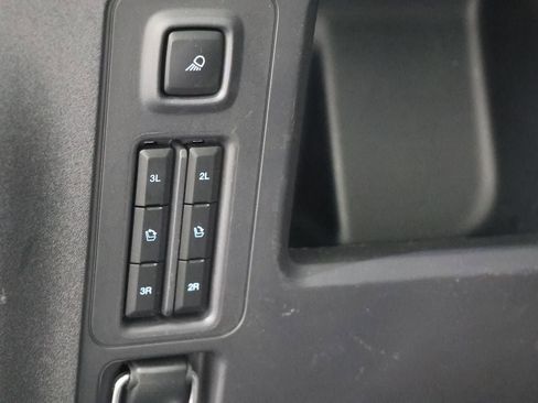 Used 2025 Ford Expedition Max Platinum w/ Platinum Ultimate Package AWD/4WD image 38