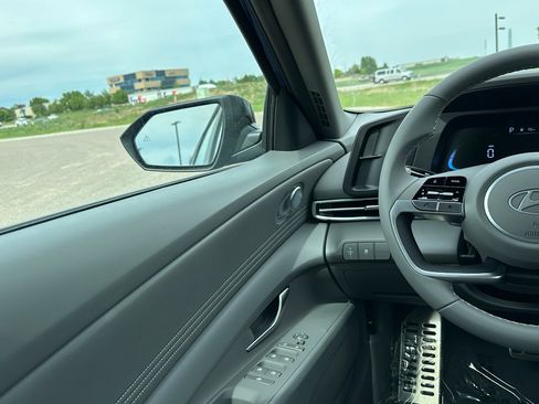 New 2025 Hyundai Elantra Sport w/ Cargo Package image 17