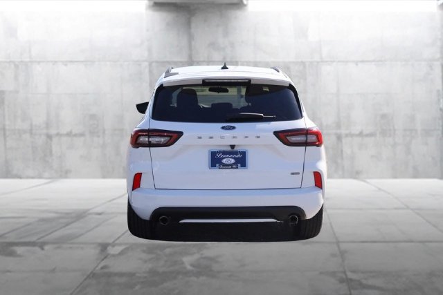 Certified 2023 Ford Escape ST-Line w/ Equipment Group 301A FWD image 6