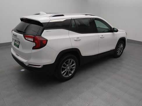 Used 2022 GMC Terrain SLT w/ LPO, Floor Liner Package image 10