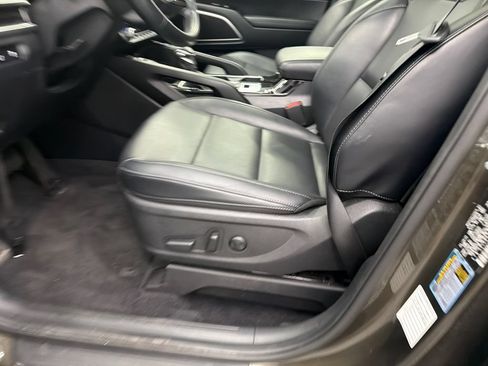 Used 2025 Kia Telluride S FWD image 10