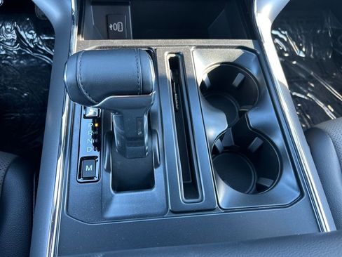 New 2025 Ford F150 Lariat w/ Equipment Group 501A Mid image 40