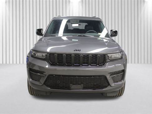 New 2025 Jeep Grand Cherokee Laredo image 40
